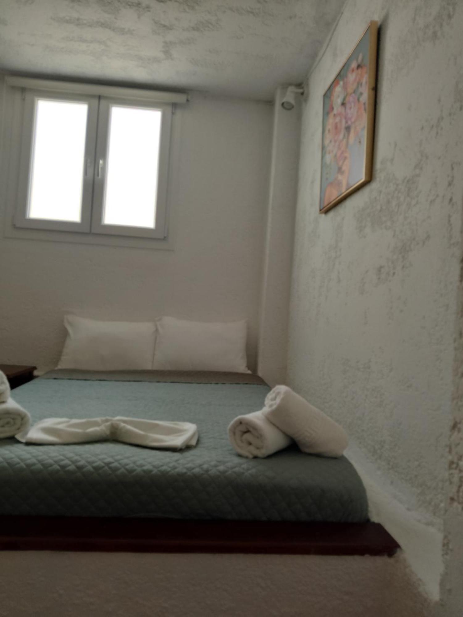 Anatoli Lygaria Apartments On The Beach 利加里亚 外观 照片