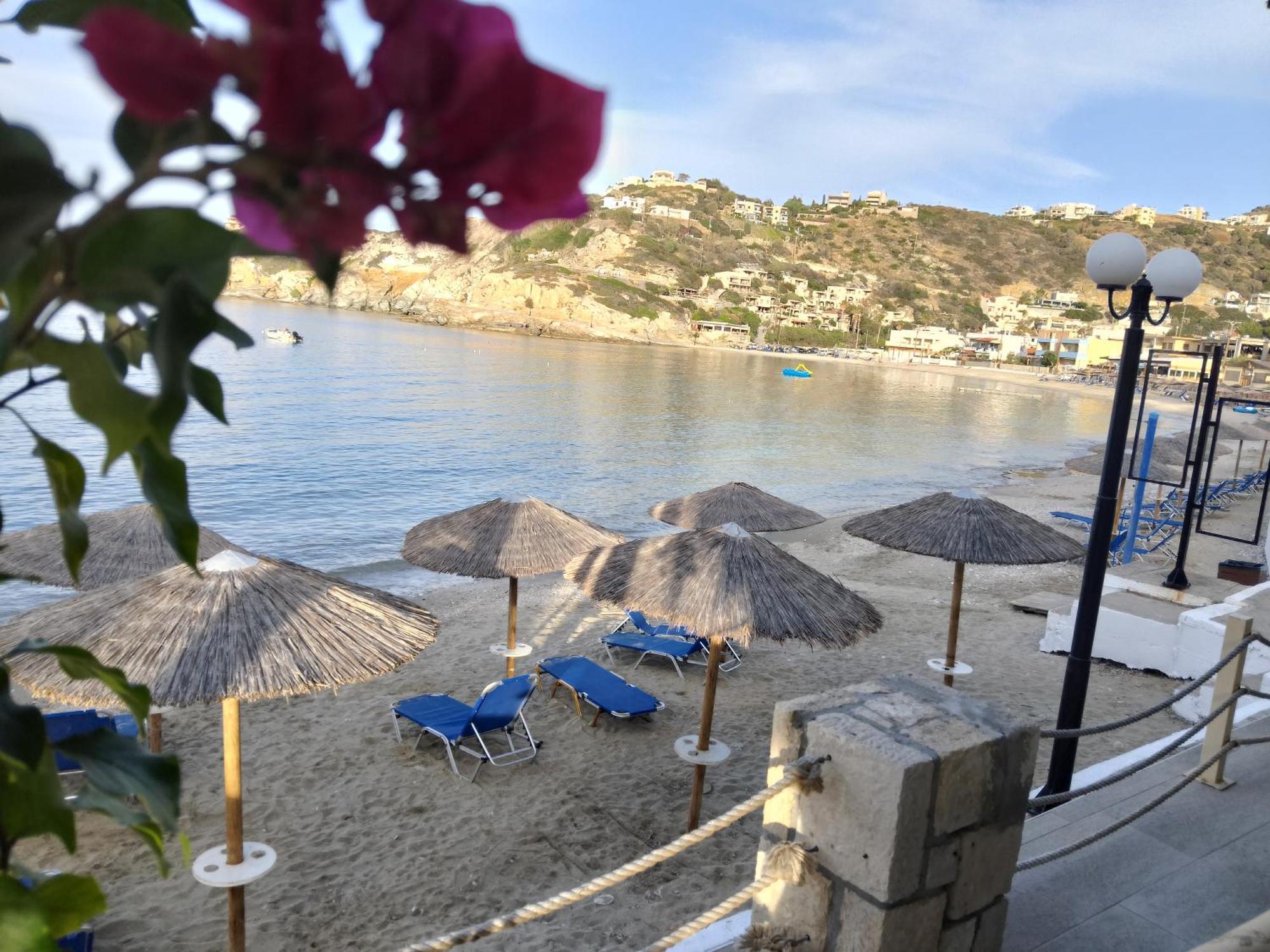 Anatoli Lygaria Apartments On The Beach 利加里亚 外观 照片